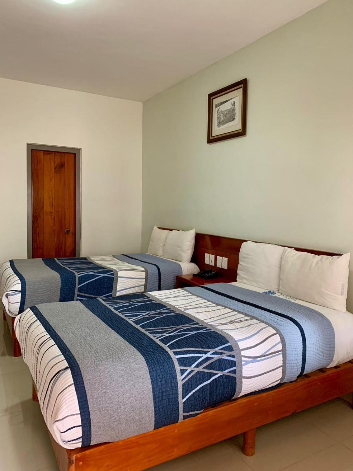 Hotel Posada Del Sol Apatzingan de la Constitucion Bagian luar foto