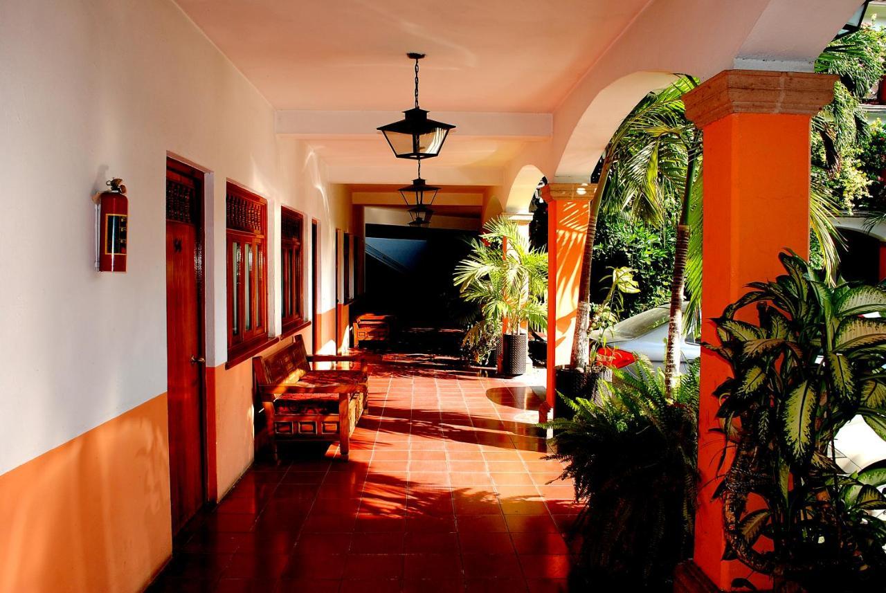 Hotel Posada Del Sol Apatzingan de la Constitucion Bagian luar foto
