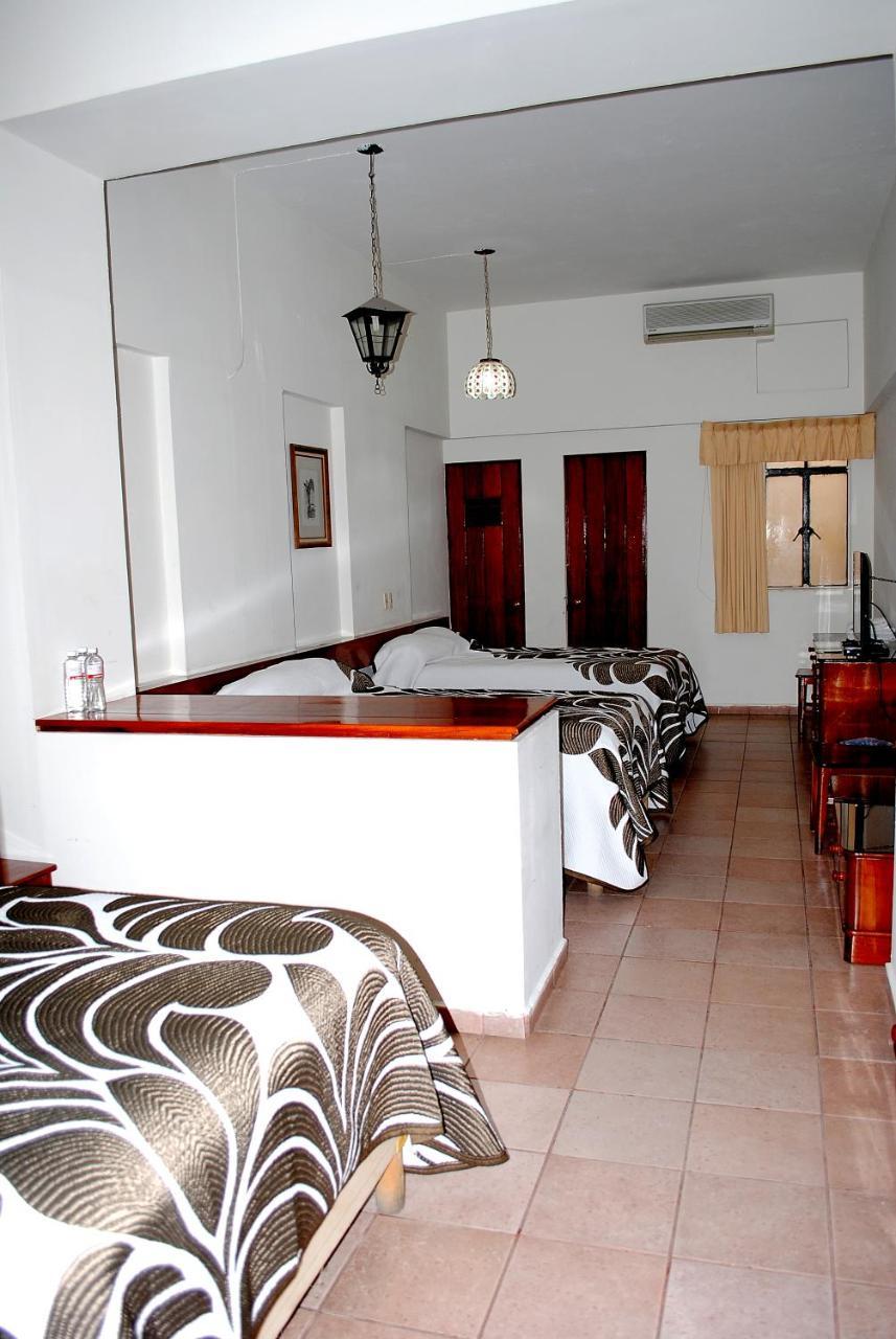 Hotel Posada Del Sol Apatzingan de la Constitucion Bagian luar foto