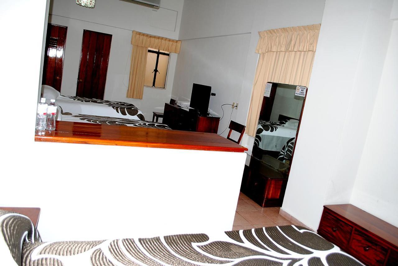 Hotel Posada Del Sol Apatzingan de la Constitucion Bagian luar foto