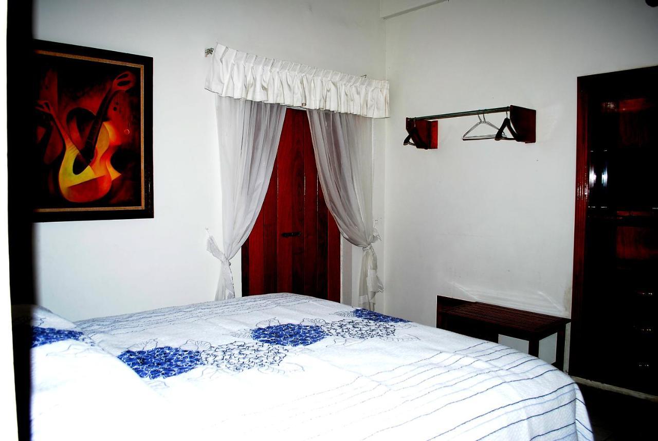 Hotel Posada Del Sol Apatzingan de la Constitucion Bagian luar foto