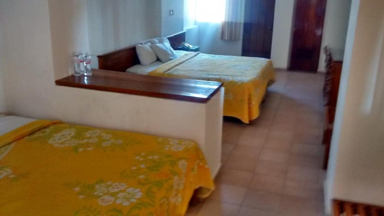 Hotel Posada Del Sol Apatzingan de la Constitucion Bagian luar foto